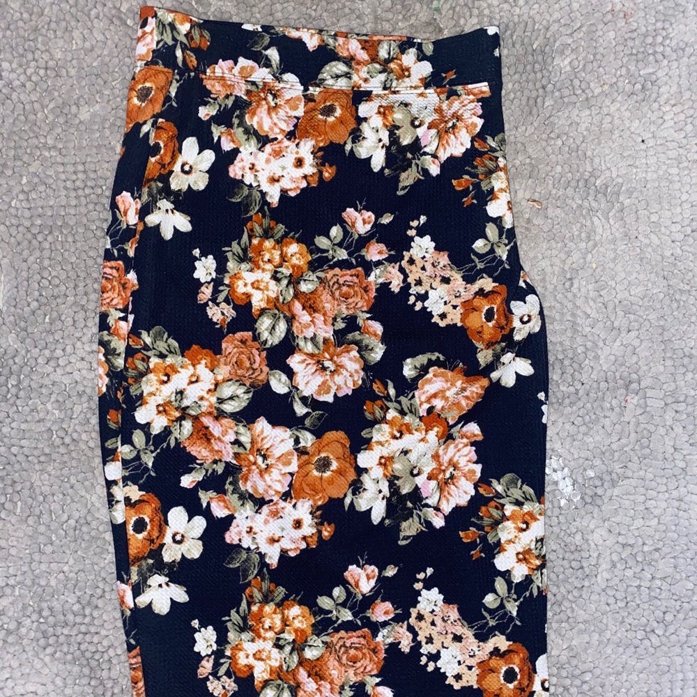 long flower pencil skirt